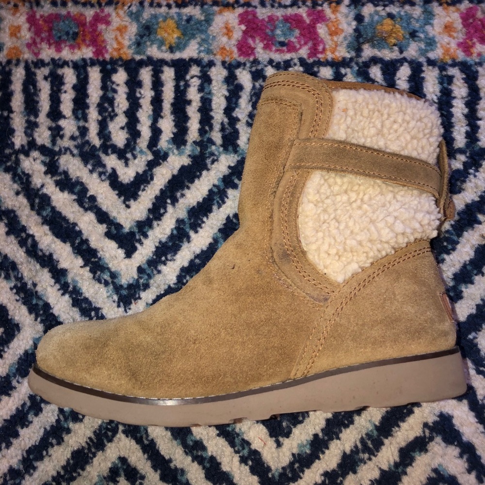 Ugg Jayla Boots - Picture 5 of 10